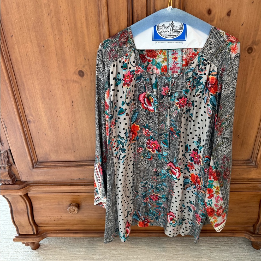 Johnny Was Print Multicolor Floral and Dot Tunic